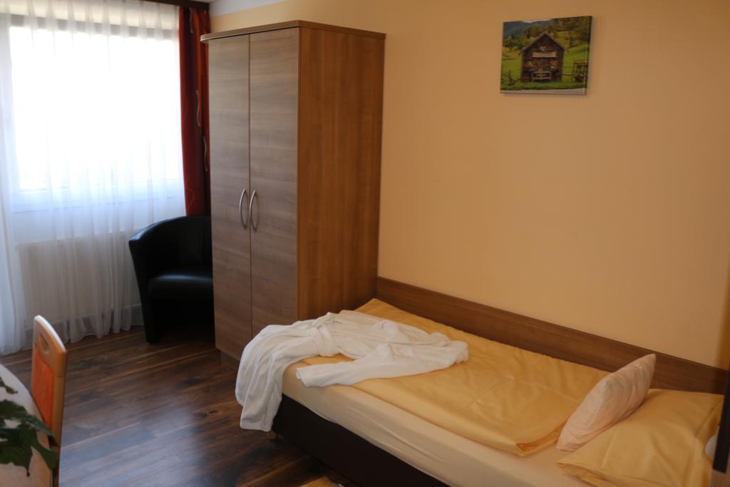 Hotel Brigitte Bad Krozingen Zewnętrze zdjęcie